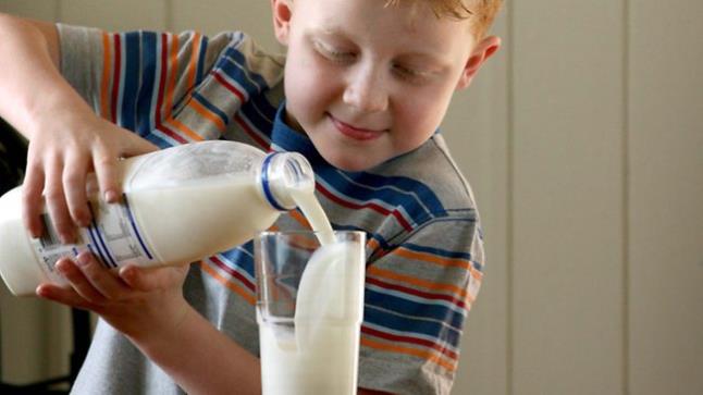 Αν δεν σας αρέσει το γάλα, ιδού 8 εναλλακτικές λύσεις για να πάρετε το ασβέστιο που χρειάζεστε
