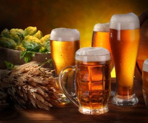 Οι 10 λόγοι που πρέπει να πίνουμε μπύρα, αρκεί να μην το παρακάνουμε