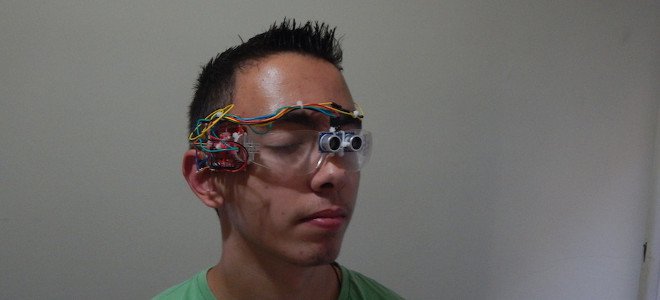 Η Ελλάδα του μέλλοντος: Μαθητής από την Αρτα έφτιαξε ειδικά γυαλιά για τυφλούς και τον αποθεώνει η Google [εικόνες]