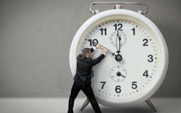 6 τρόποι για να κάνετε τον χρόνο «να κυλάει πιο αργά»