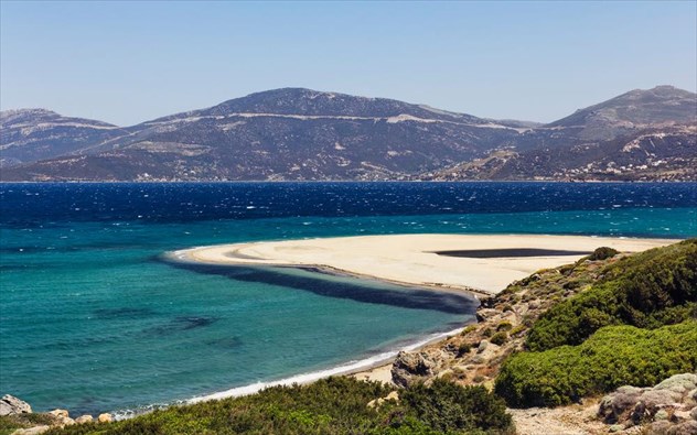 Νότια Εύβοια: 5 παραλίες για φθινοπωρινά μπάνια